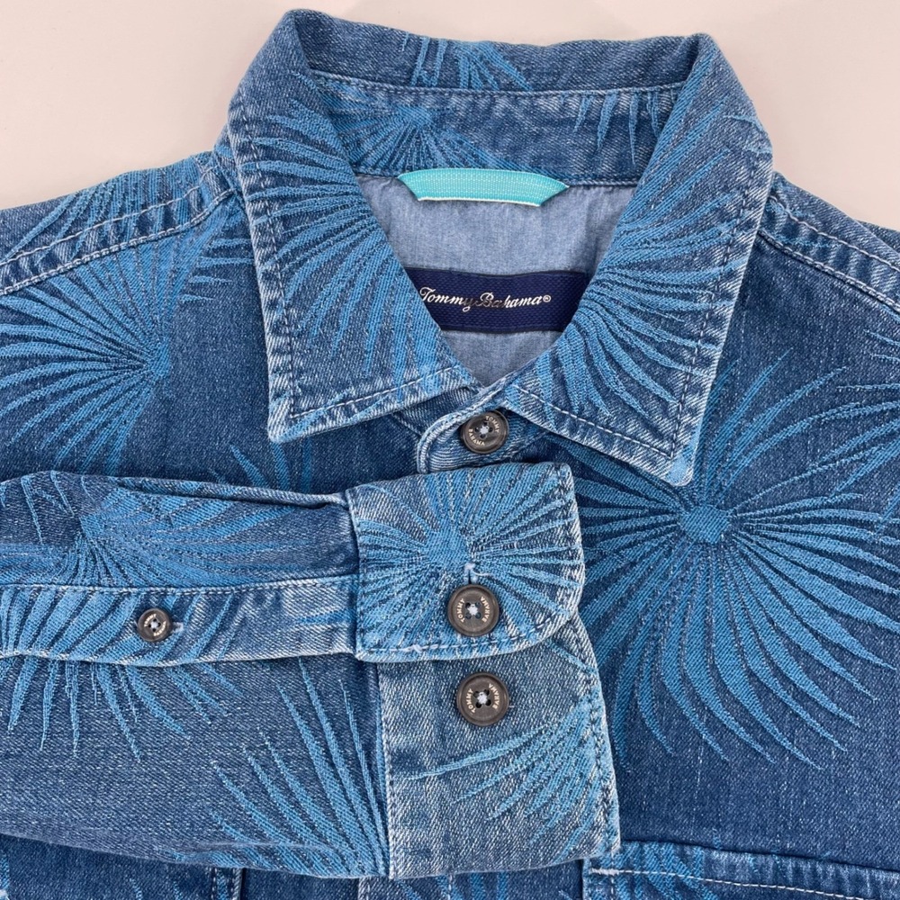 Tommy Bahama Men's Blue Ombre Palm Embroidered Denim Shirt Medium Long Sleeve